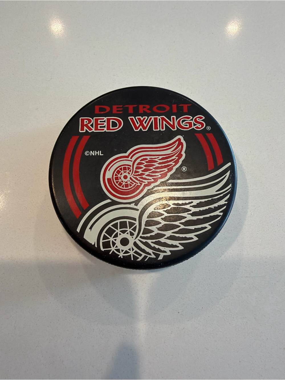 NHL Detroit Red Wings Hockey Puck